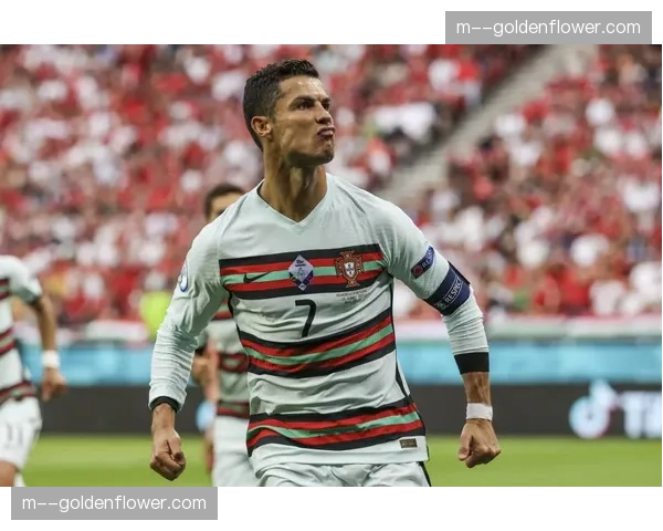 穆西亚拉传射建功 当选拜仁客战圣保利最佳球员